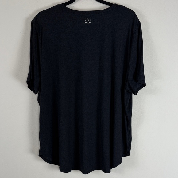 Beyond Yoga Featherweight On The Down Low Tee in Charcoal Heather Size 3X - Picture 1 of 4